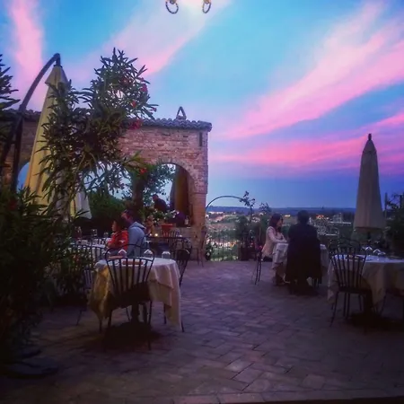 Bed & Breakfast Osteria Del Vicario *