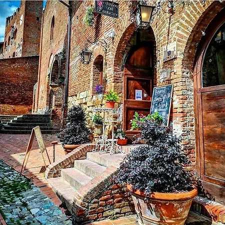 Osteria Del Vicario 3*